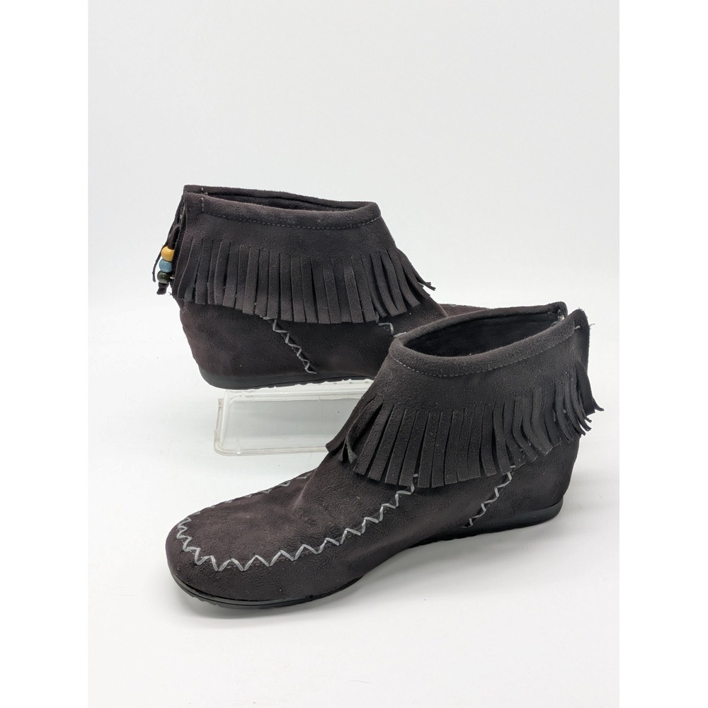 Womens Size 7.5 Black Faux Suede Fringe Moccasin Wedge Ankle Booties Boho